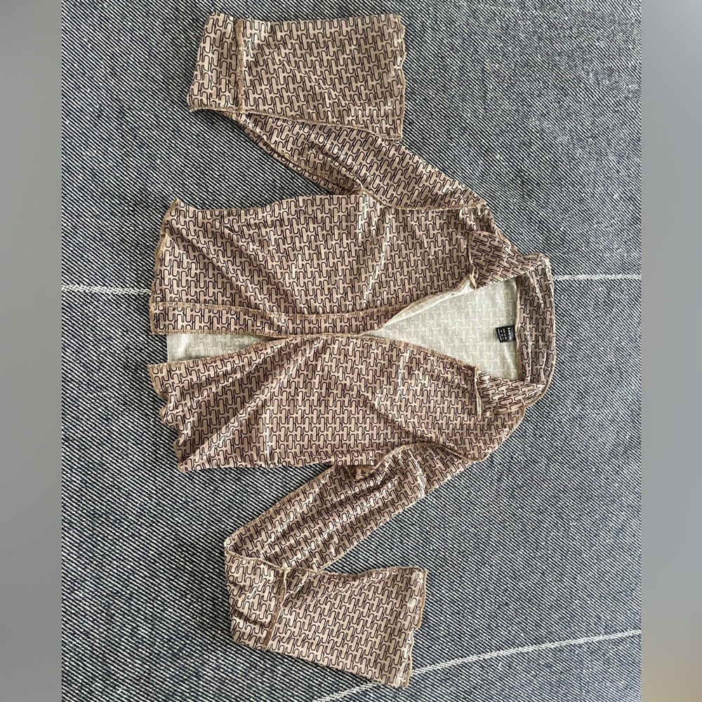 Mesh blouse - Picture 2 of 2